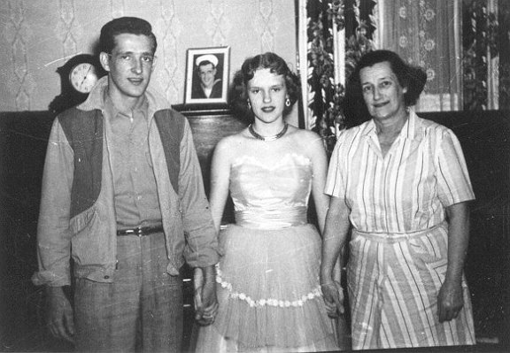 Milly-HS-Prom.jpg - Milly H.S. Prom, Ed Irwin & Mildred (Johnson) Irwin