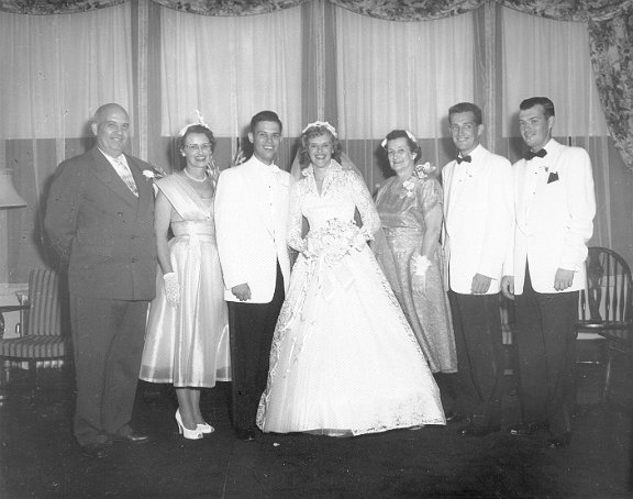 kmwedding-54-parents-2.jpg - H. Leonard, Lois (Franklin), Ken, Milly, Mildred (Johnson) Irwin, Ed Irwin, Bill Irwin